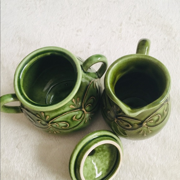 Vintage Pottery Sugar & Creamer Set. - Picture 5 of 7